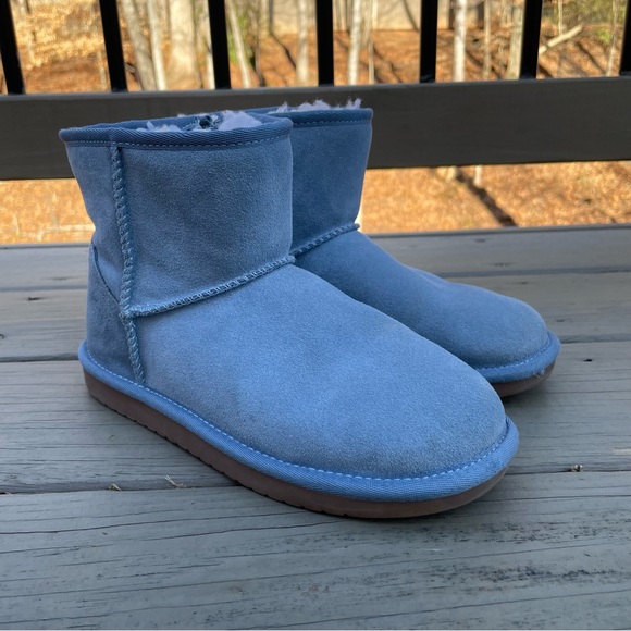 NWOB Koolabura by UGG Koola Mini boots in Coast Blur size 4 kids - Picture 2 of 15